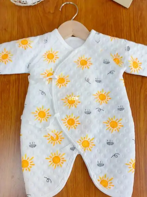 新生儿保暖连体衣宝宝蝴蝶衣