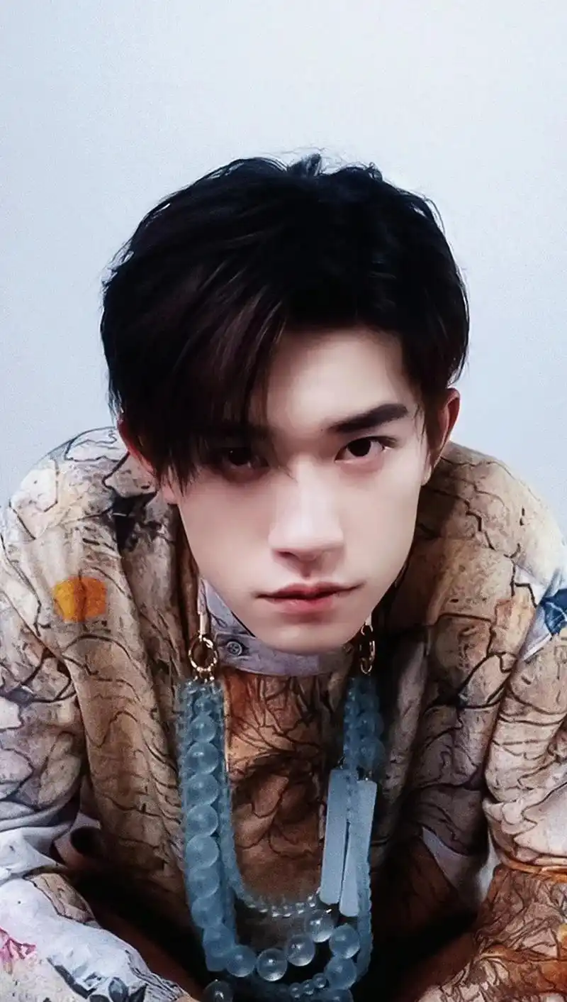 tu②好可爱06#易烊千玺 #壁纸 #阿玛尼全球代言人 #你 - 抖音