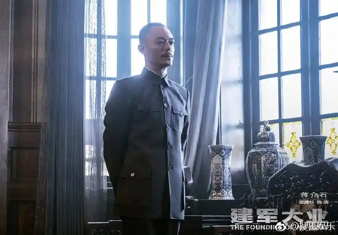 建军大业曝人物剧照 #李易峰##张. 来自搜狐娱乐 - 微博