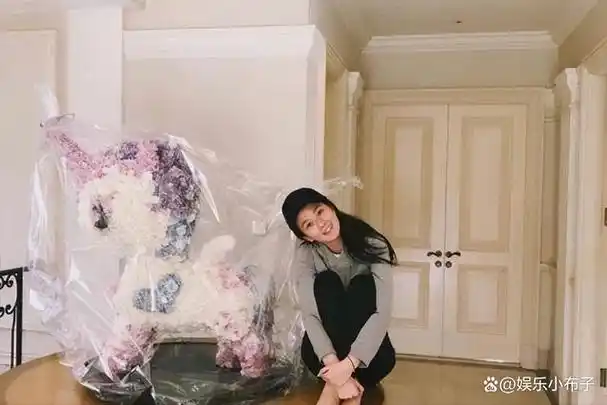 即使在物价昂贵的上海,佘山庄园的房价也是全市最高的,一栋豪宅至少