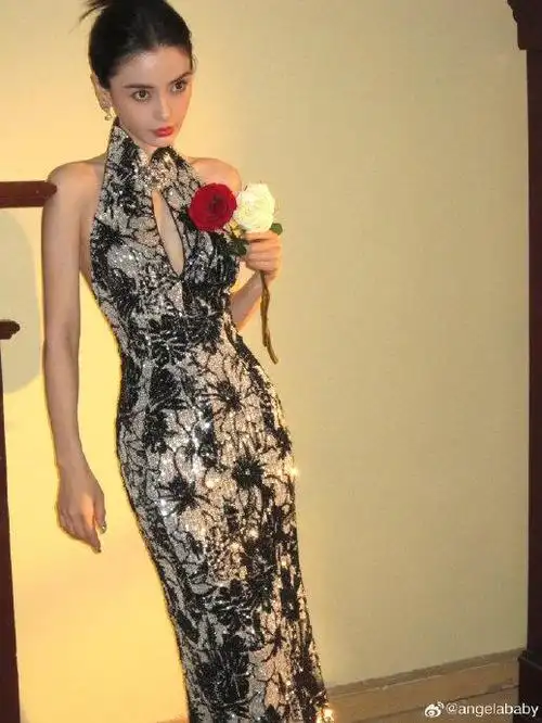 angelababy嘟嘴比耶照引发热议|比耶|嘟嘴_新浪新闻