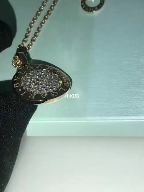 宝格丽大圆饼满钻冬季做毛衣链很合适