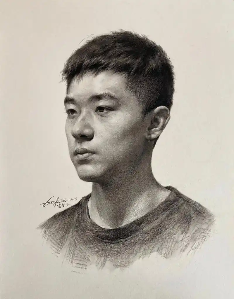 分享一下4k素描男青年步骤图,需要的美术生朋友可以来看看,看 - 抖音