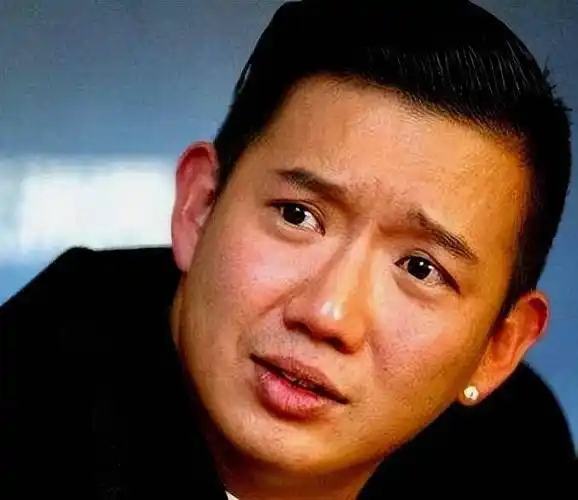 忘恩负义无耻至极宁去日本生活,也不肯道歉的乱港艺人杜汶泽_刘德华