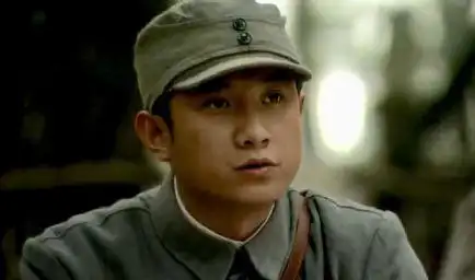 文章发文出演电影《雪豹》获网友称赞,再现十年经典回归荧幕