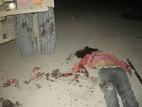 车祸现场(遵守交通法规 关爱生命旅程)