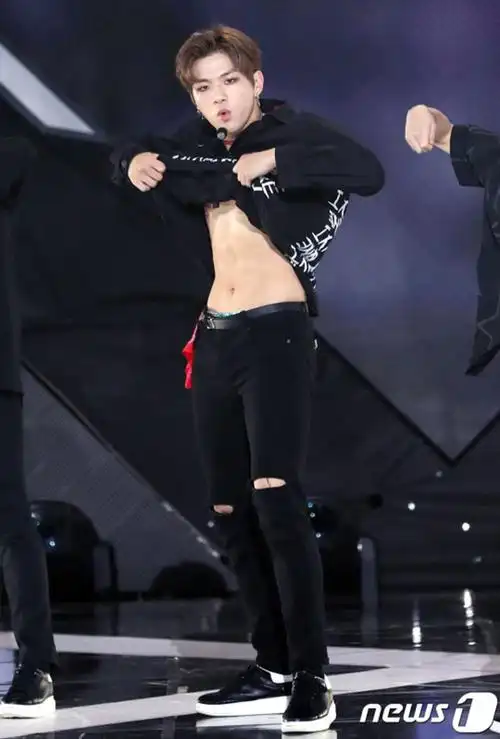 exo吴世勋wanna one姜丹尼尔防弹少年团金硕珍 被monsta x孙轩宇评为