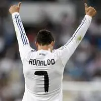 c罗头像图片大全 足球明星c罗头像个性qq头像 c 罗纳尔多背影高清