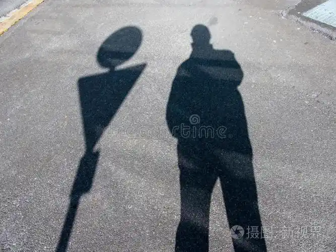 男人的影子