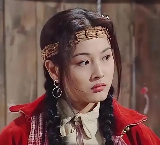 演员张延个人资料简介:嫁大5岁丈夫,结婚19年生一女,女儿比她还漂亮