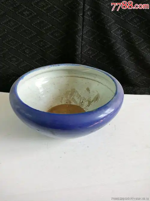 清代霁蓝釉大笔洗