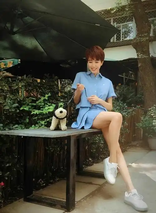 穿最大码泳衣仍难掩魅力,志玲姐姐竟直言羡|林志玲|宋丹丹|娱乐圈