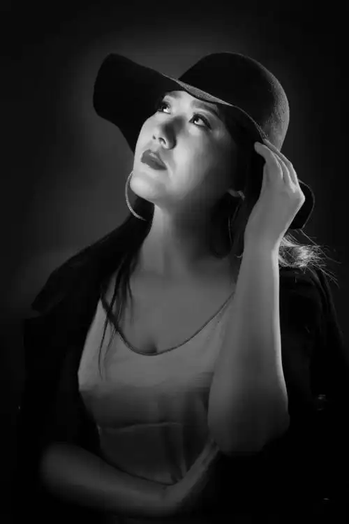 葛刚丨原创人像摄影艺术作品展