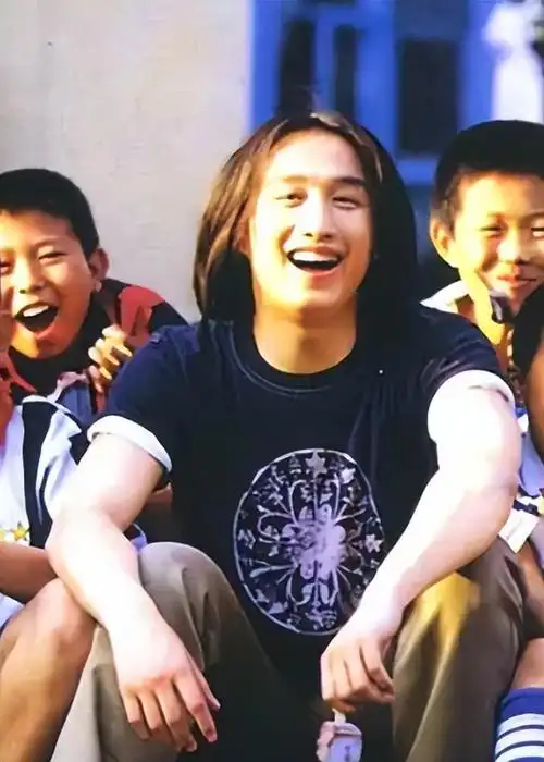 回顾黄磊娶学生孙莉婚后连生三胎如今儿子令他苦恼