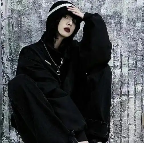 酷拽高冷女生头像