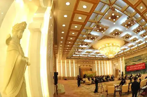 台湾代表团审议政府工作报告