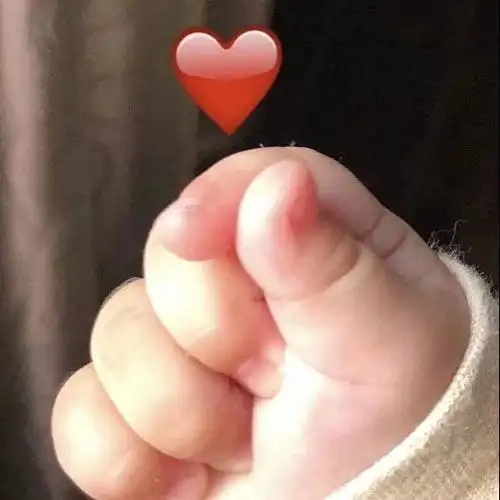 小手比心比心小手表情