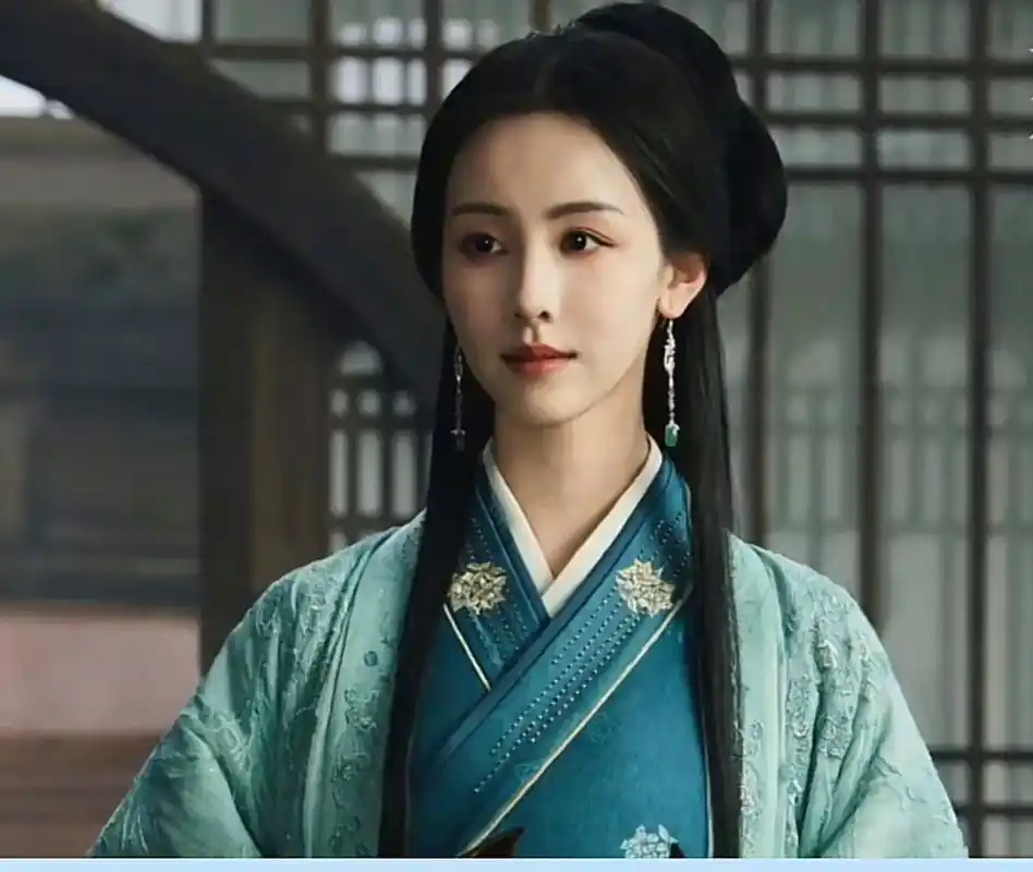 陈都灵到底还客串了多少古装剧,一念关山里饰演皇后萧研,云之羽里饰演