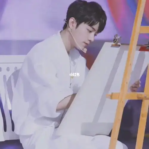 爱画画的大男孩肖战