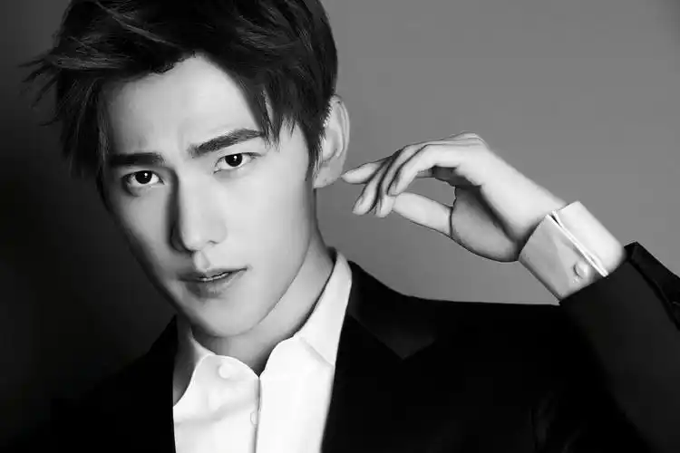 杨洋 黑白风格太赞了 - 堆糖,美图壁纸兴趣社区