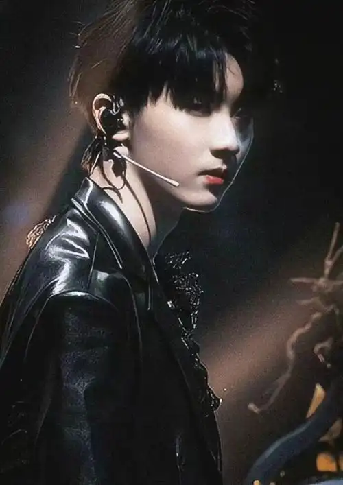 马嘉祺霸气头像