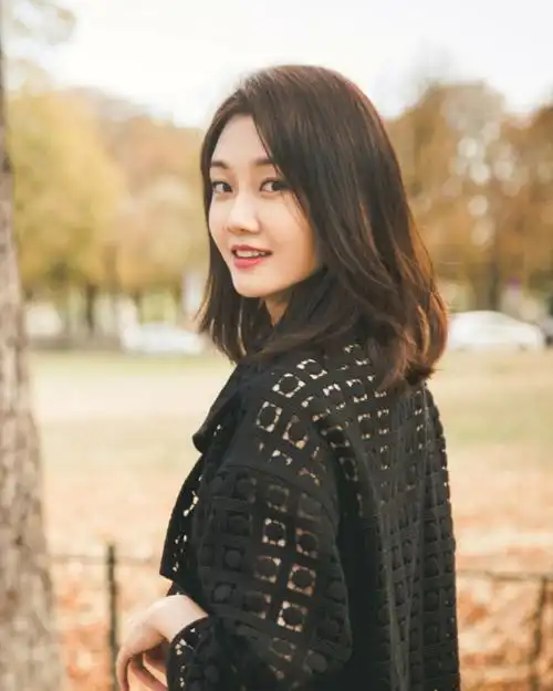 曾被冯小刚说"太能装"的"冯女郎"苗苗,这次打了一个漂亮"翻身仗"