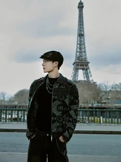 王一博巴黎时装周
