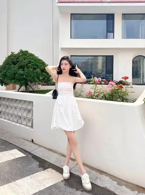 姿势有巧思:万能站姿拍照pose站着拍照不尴尬,拍出好身材大长腿