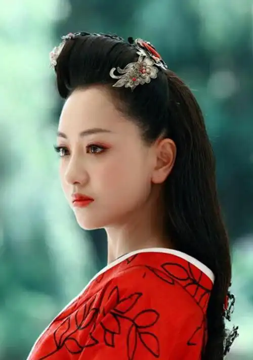 杨蓉云中歌剧照