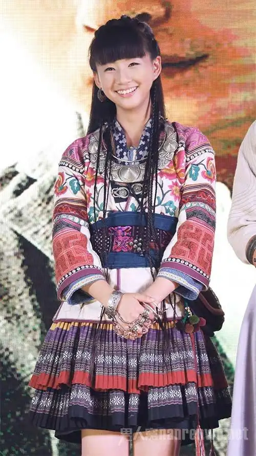 小彩旗云之凡剧照