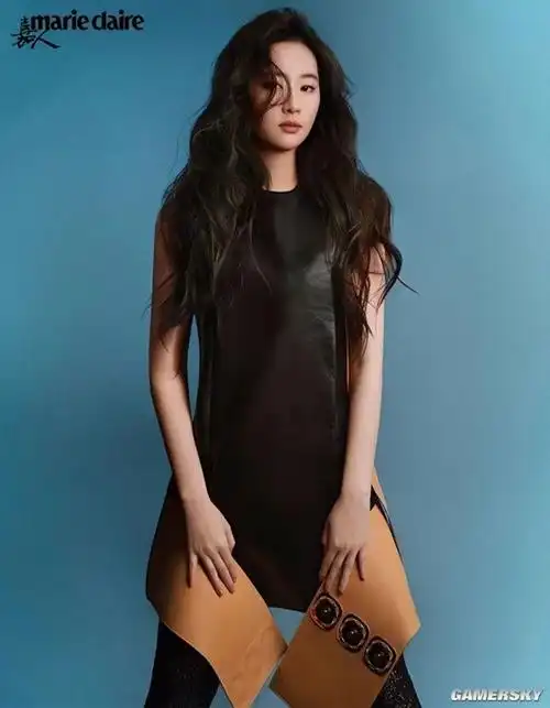 刘亦菲晒最新杂志写真身材曼妙仙气飘飘