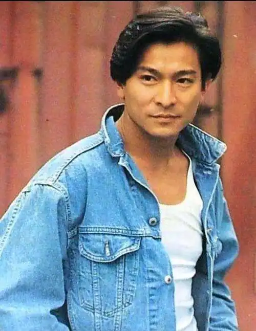 刘德华台上穿的牛仔衣服搭配