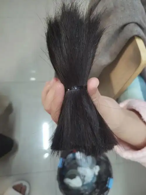 帮舍友剪头发剪的像狗啃的一样03