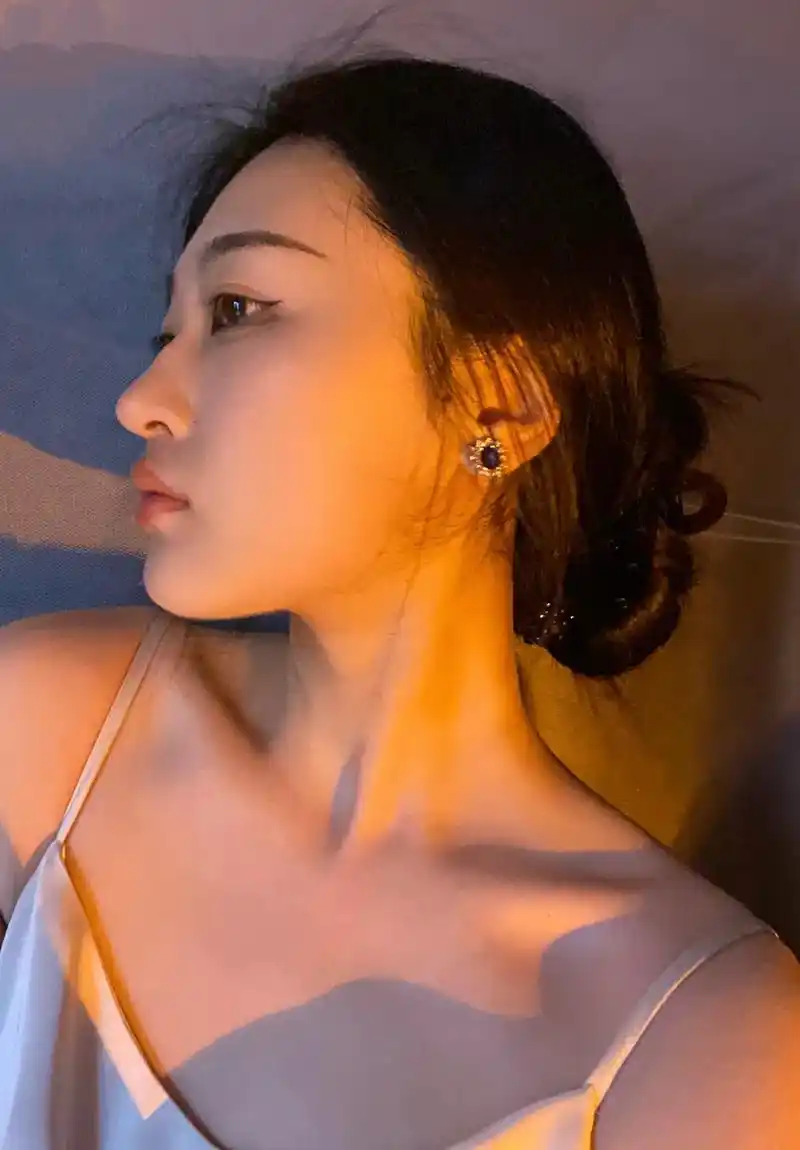 我不行 祝各位如愿以偿 #侧脸 #光影 #照片 - 抖音