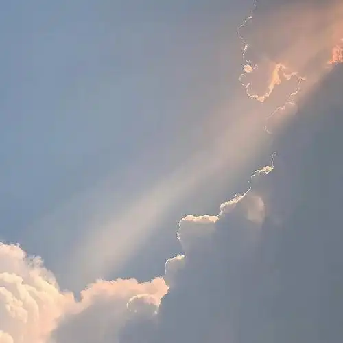 求一些风景照做头像有云朵就更棒啦