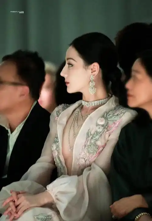 娜扎热巴,一个埃及艳后,一个美神降临,都太绝了!