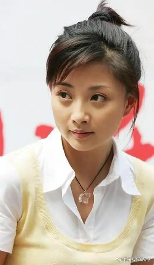 回顾军艺十大校花个个美貌气质并存董洁排第二马苏未入前五