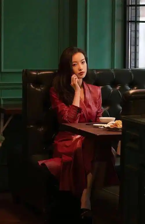 《流金岁月》倪妮:每一个靠色相上位的女人,都有不可言说的苦衷_南孙