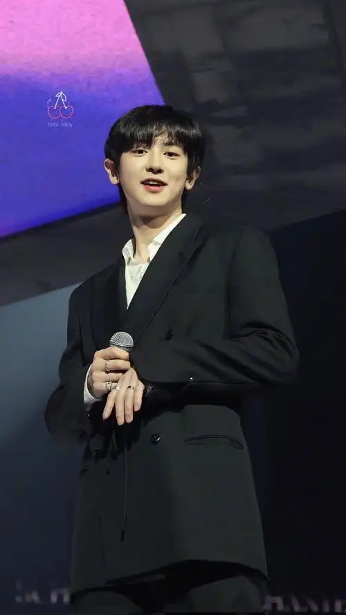 朴灿烈唯一官方门面#  【loey_real__pcy】推特更新 240414 exo十二