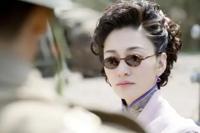 胜算开播苏青亮相惊艳气场不输与合作过柳云龙的女演员