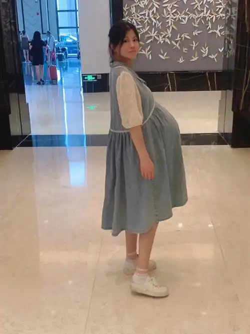 大儿子15岁,86年的老妈妈还拼2胎,试管双胎,终于熬足月了,孕前98斤