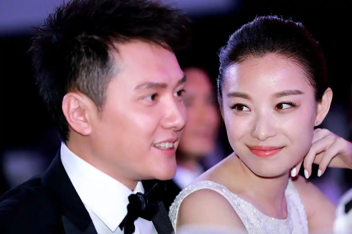 倪妮还单身  当年一对金童玉女恋爱7年  倪妮甚至见了冯绍峰家长