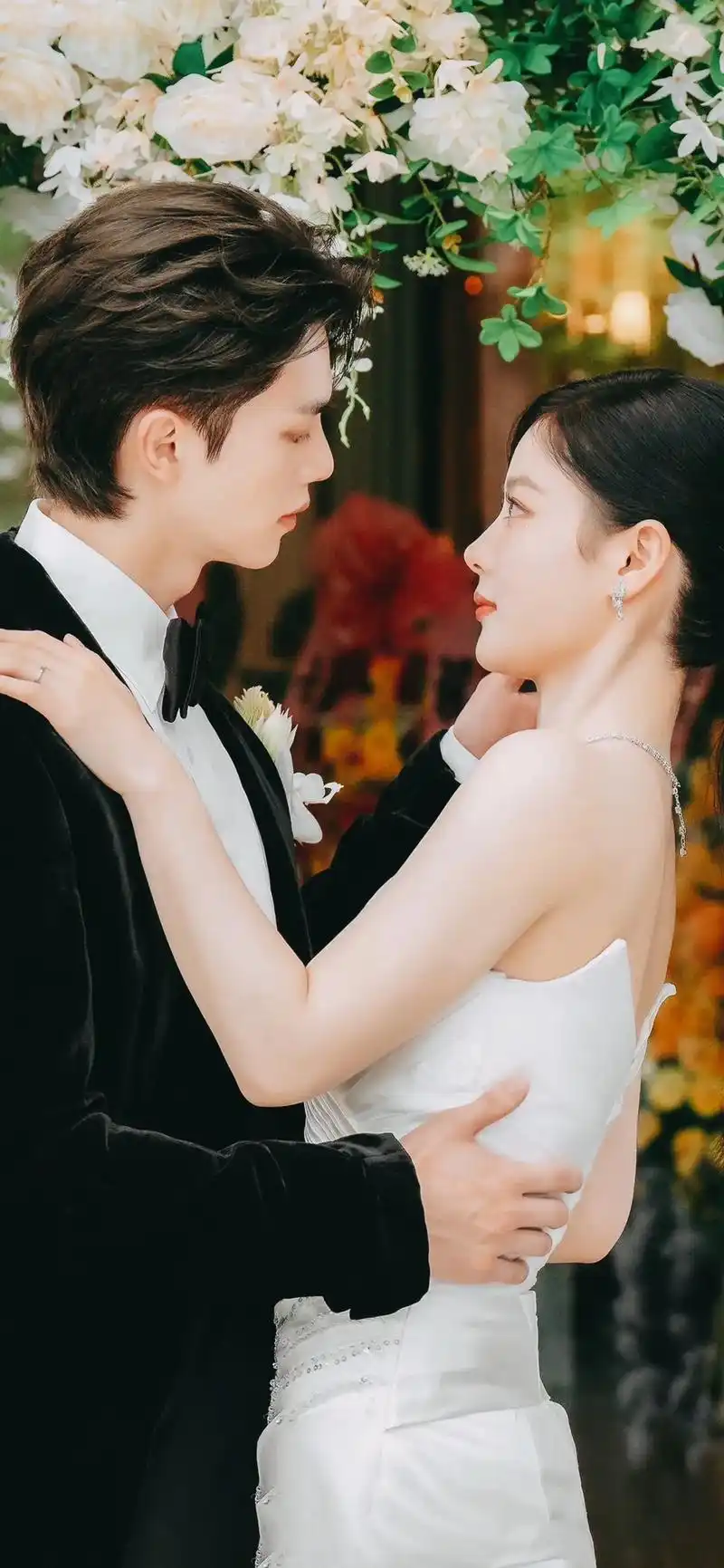 与恶魔有约壁纸无水印 - 抖音