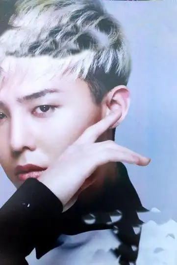 权志龙不规则刘海 男生剪不规则刘海发型