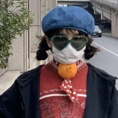 沙雕眼镜女生头像高清女生戴眼镜的搞怪头像图片