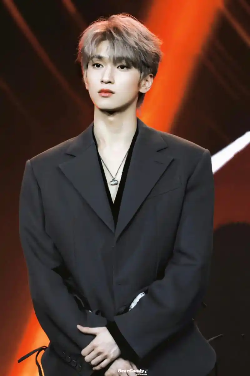 星闻快资讯#  严浩翔不算很有名气的明星,颜值还是很帅气的,不知道有