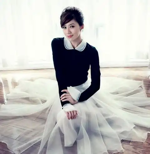 贾静雯怀孕40岁再当妈贾静雯年轻时照片盘点图