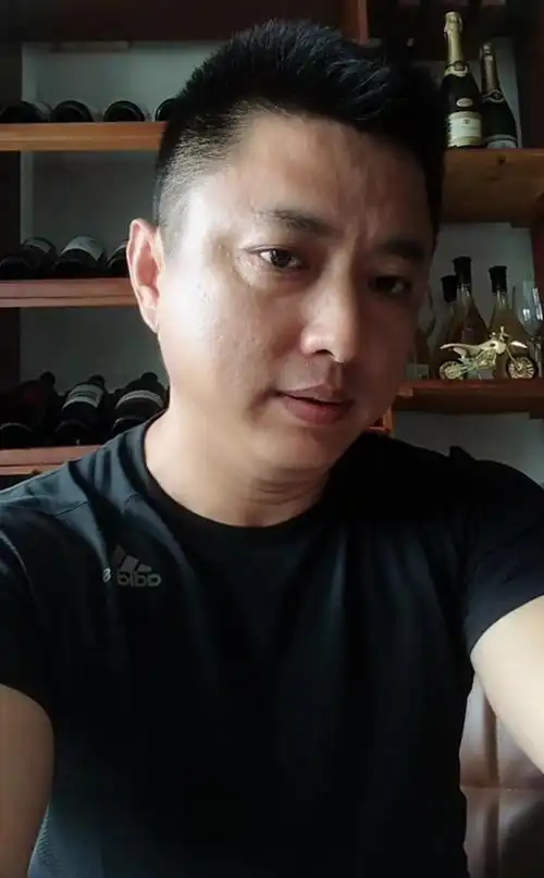 42岁离异男征婚照片(id:3369341)_河北石家庄征婚交友_我主良缘网