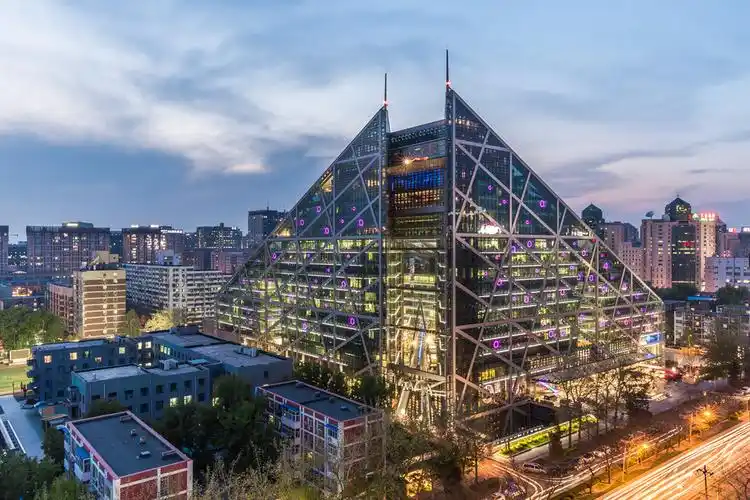 北京侨福芳草地——parkview green