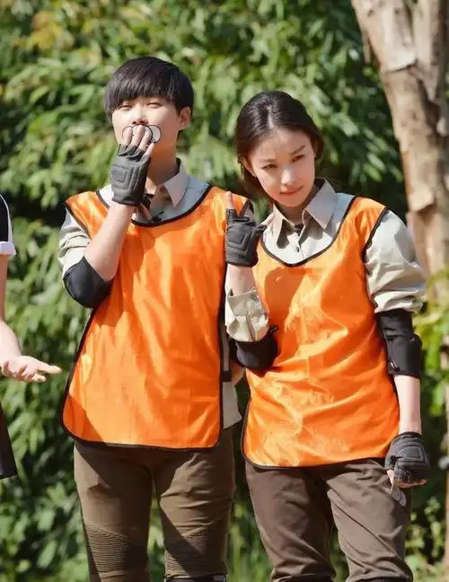 倪妮黑料(贵人相助倪妮力挺张艺谋后被造黑料今靠结识李宇春逆转人生)